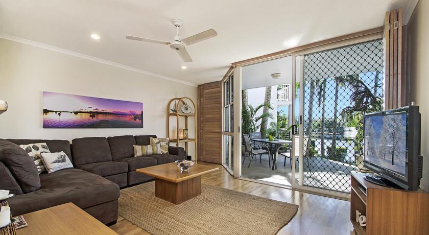 Отель Portside Noosa Waters