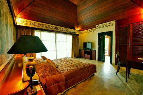 Отель Taman Suci Suite & Villas