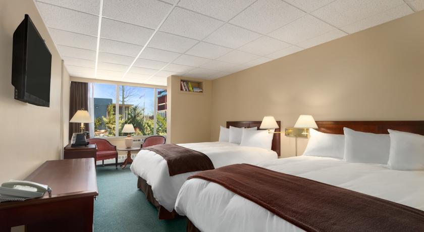 Отель Knights Inns - Parry Sound