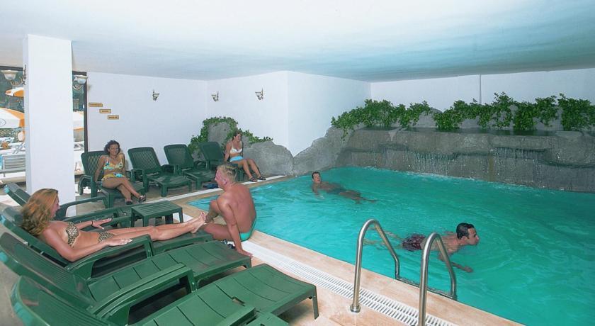Hera Beach Hotel