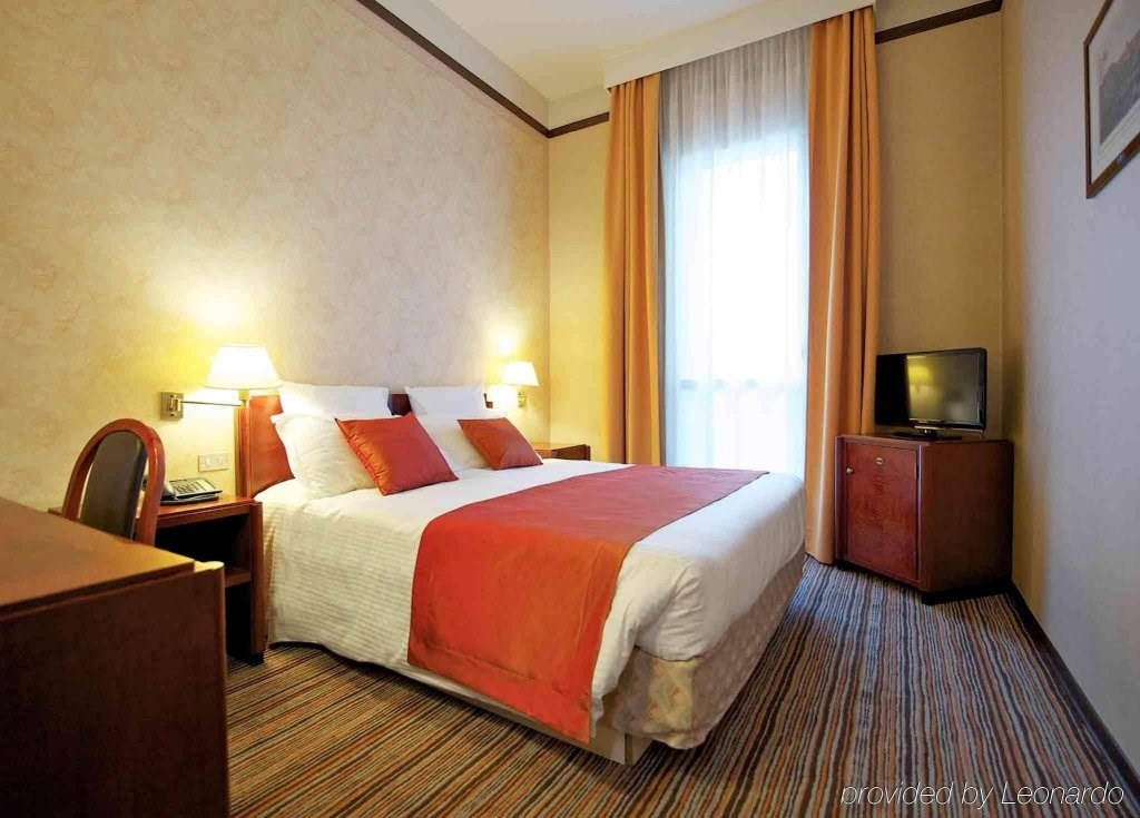 Отель Mercure Bologna Centro