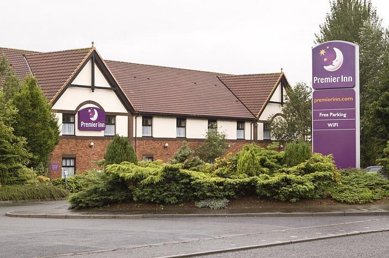 Отель Premier Inn Glenrothes