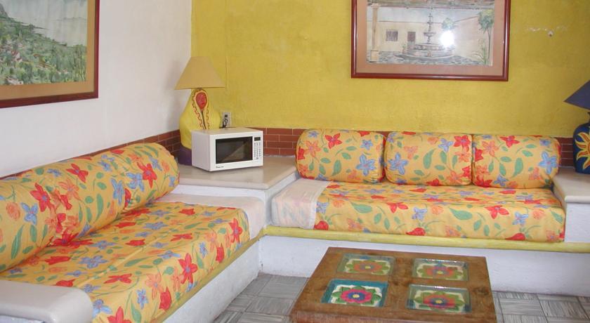 Отель Ajijic Plaza Suites