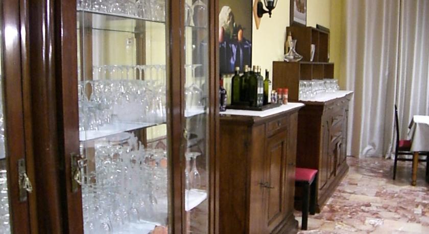 Отель Hotel Europa