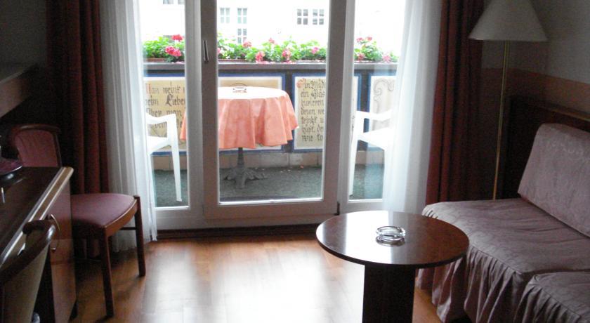 Отель Hotel Zehnthof