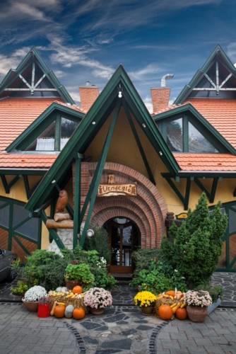 Отель Bagolyvár Inn