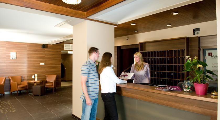 Отель Aktivhotel Weißer Hirsch