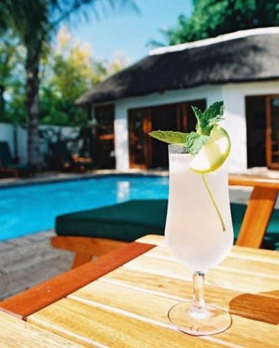 Отель Woodall Country House and Spa