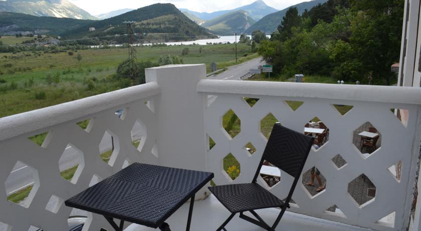 Отель Hôtel Lac Et Forêt