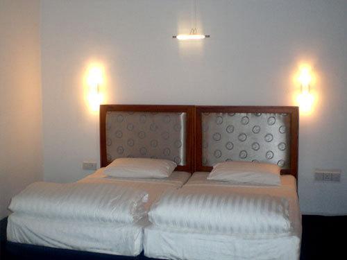 Отель Tea Bush Hotel