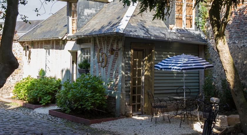 Мини-отель Chambre d'Hôtes La Petite Maison