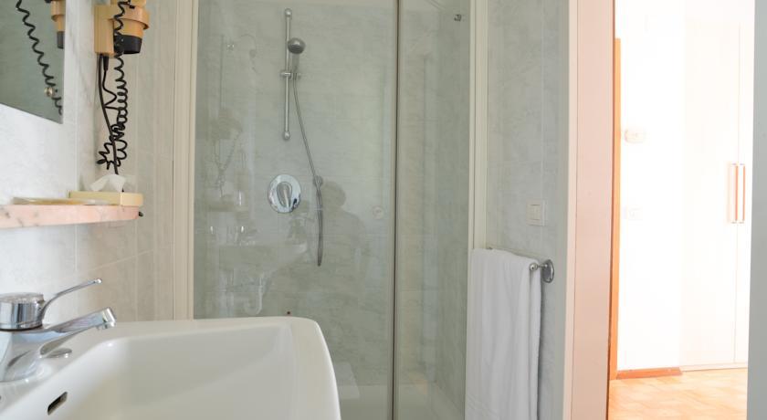 Отель Hotel Venezia