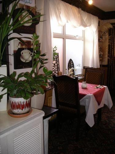 Отель The Lambton Hounds Inn