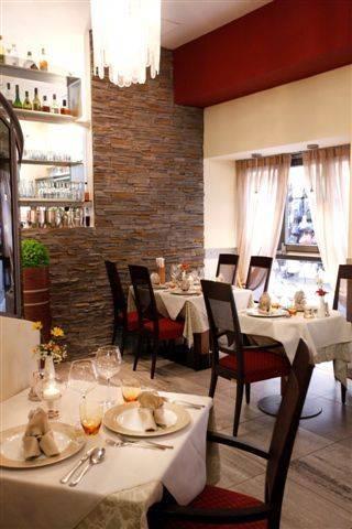 Отель Hotel Lago Di Garda