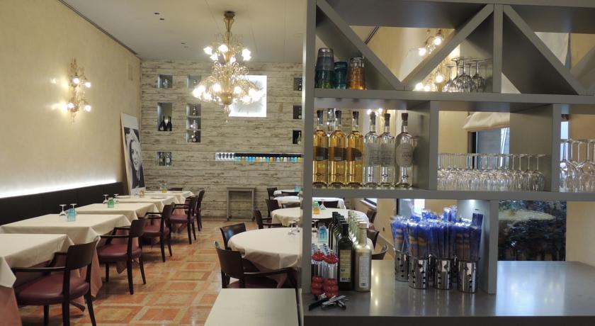 Отель Hotel Verdi