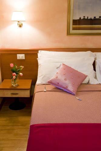 Отель Hotel Romea