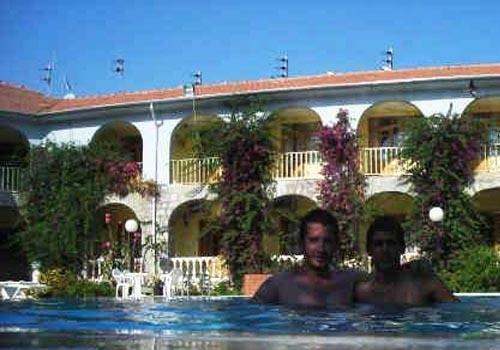 Отель Burc Hotel