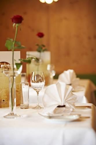 Отель Kronplatz-Resort Berghotel Zirm