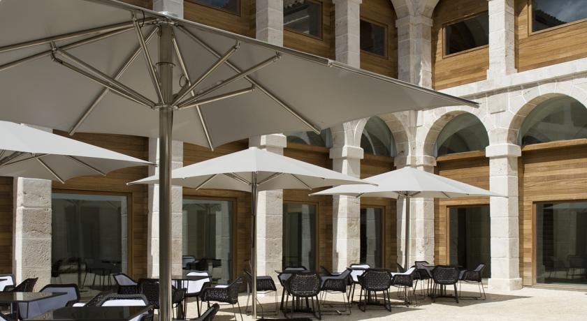 Отель Parador de Alcalá de Henares
