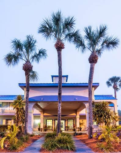 Отель Vista Inn & Suites Tampa
