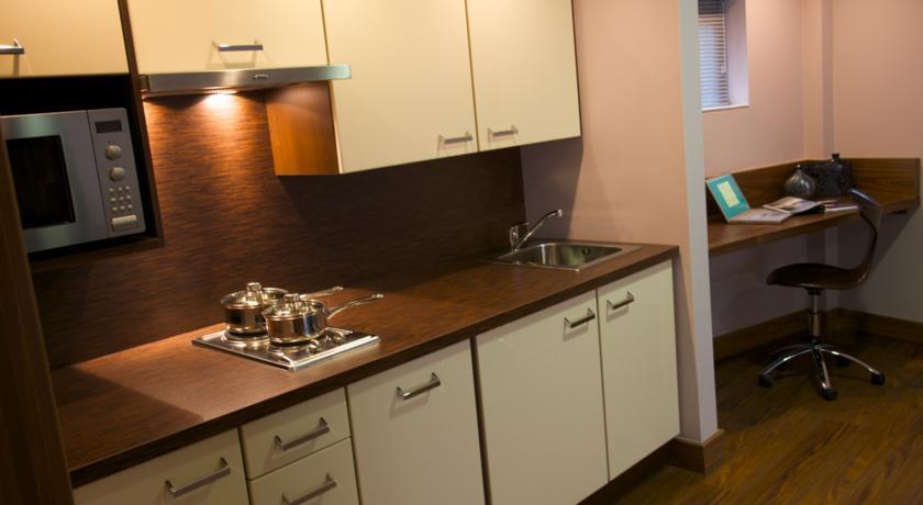 Апартаменты Roomzzz City