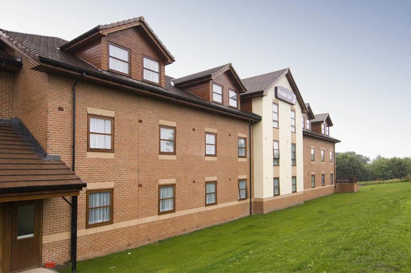 Отель Premier Inn Ripley