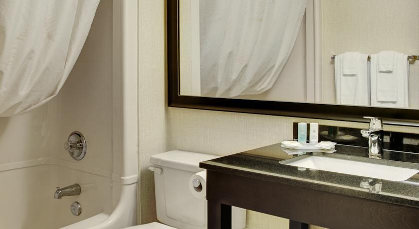 Отель Comfort Inn Hamilton/Stoney Creek