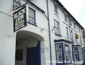 Отель The Black Lion Royal Hotel