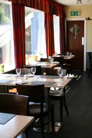 Отель Mountview Hotel