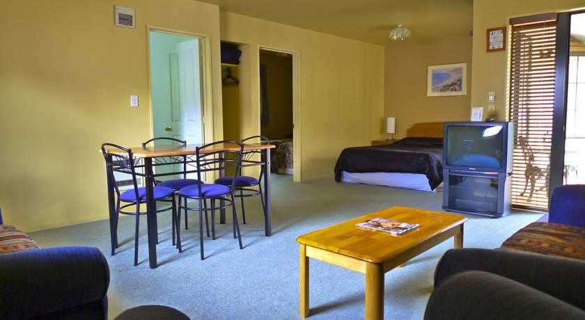 Отель Glenalvon Lodge Motel