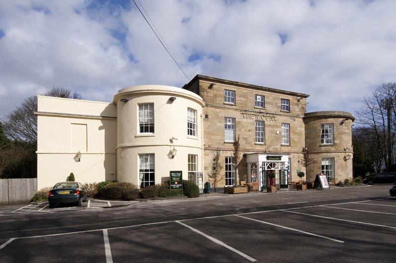 Отель Premier Inn Wigan West (M6, J26)