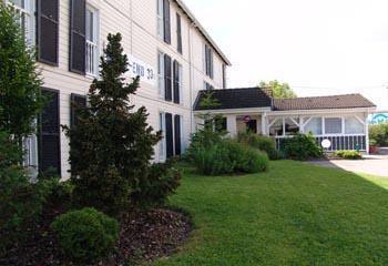 Отель Hotel Le Montreal
