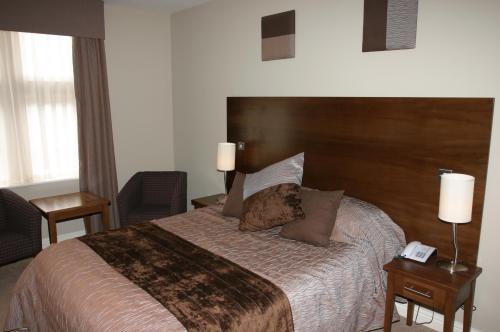 Отель Cave Castle Hotel & Country Club