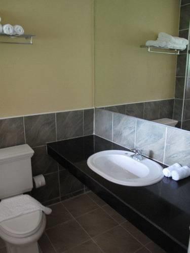 Отель Granmonte Guesthouse