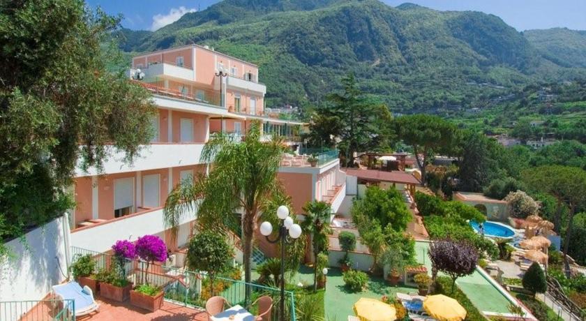 Отель Hotel Terme La Pergola
