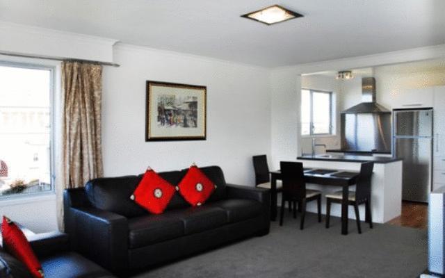 Апартаменты Roslyn Apartments