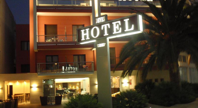 Отель Deves Hotel