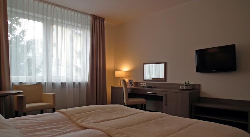 Отель Hotel Gromada Arka