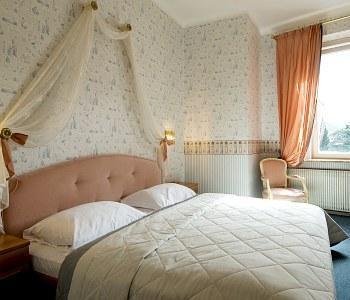 Отель Parkhotel Luna Mondschein