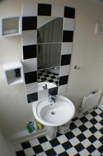 Хостел Midtown Hostel