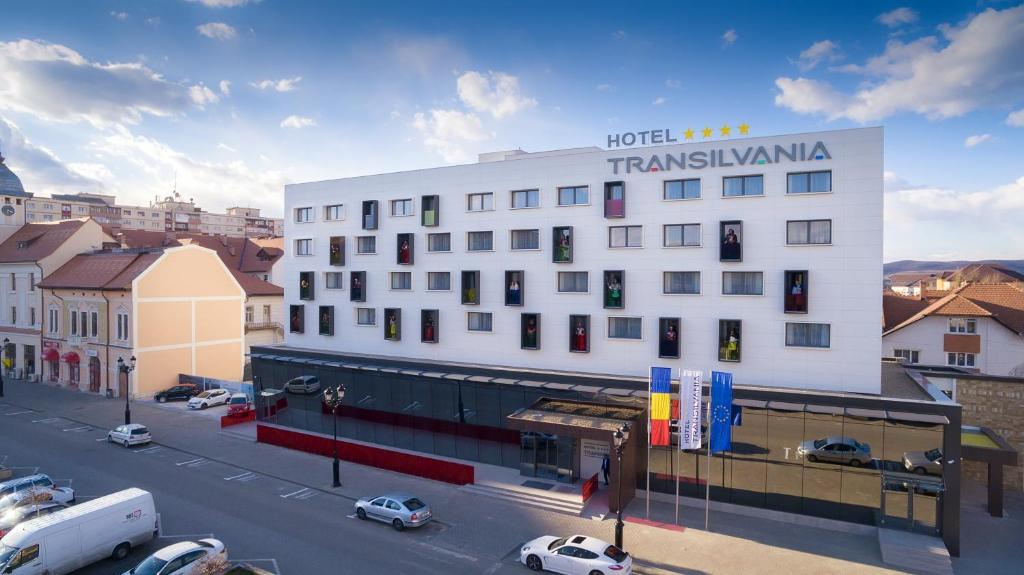 Отель Hotel Transilvania