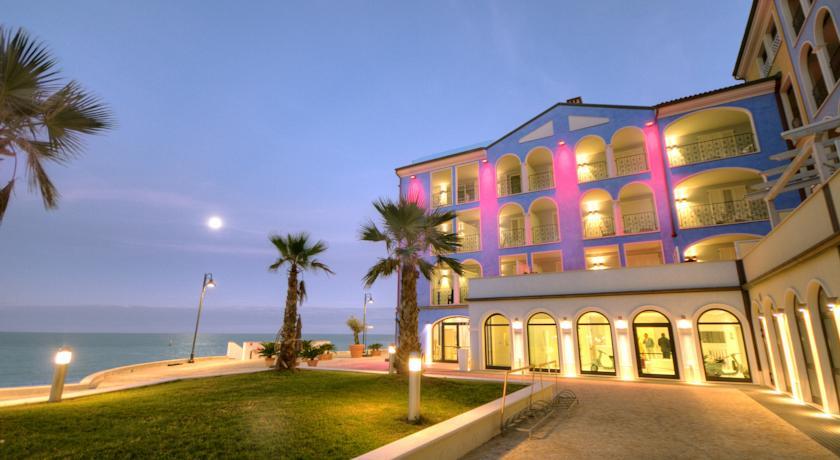 Отель Life Hotel