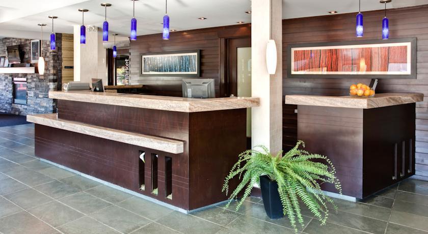 Отель Sandman Hotel & Suites Prince George