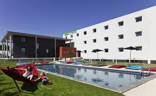 Отель ibis Styles Pertuis (ex: all seasons)