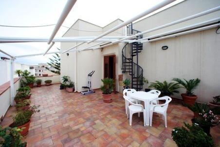 Отель Albergo Bouganville