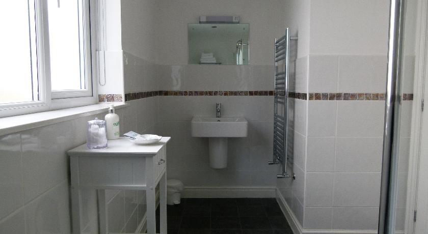 Гостевой дом St Johns Lodge