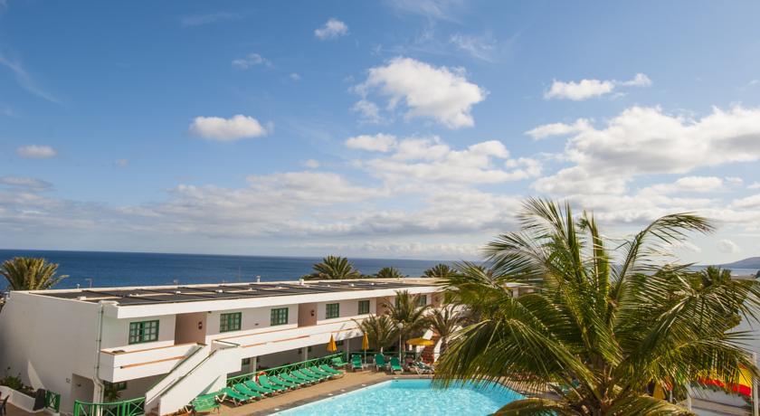 Апартаменты Apartamentos La Peñita