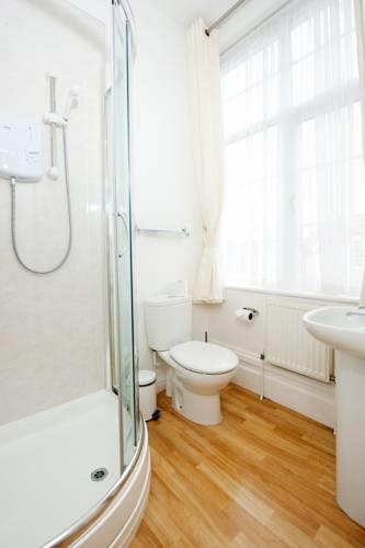 Мини-отель St Raphael Guest House