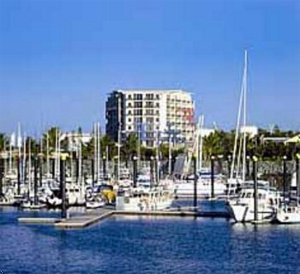 Отель Clarion Hotel Mackay Marina