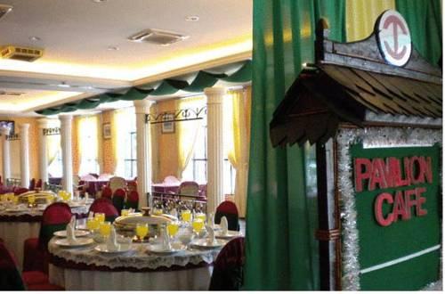 Отель Regal Court Hotel Kuching